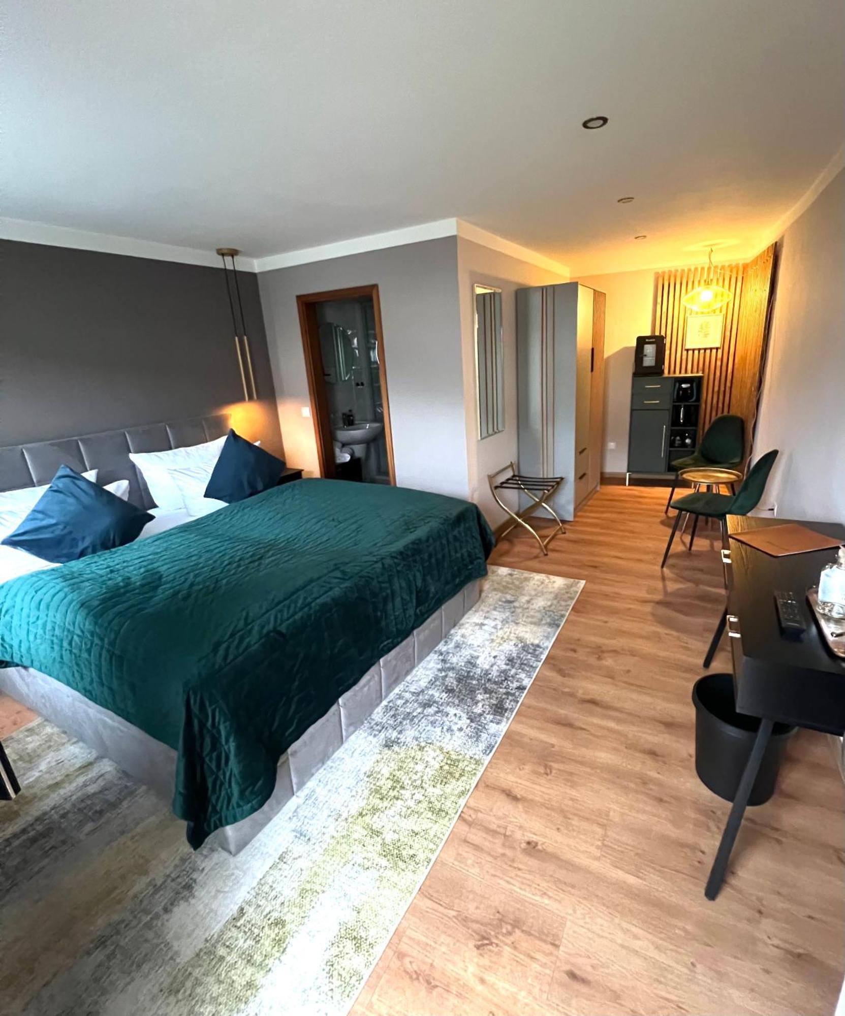 Hotel Garni Balticpetite ゼーバート・ヘリングスドルフ エクステリア 写真