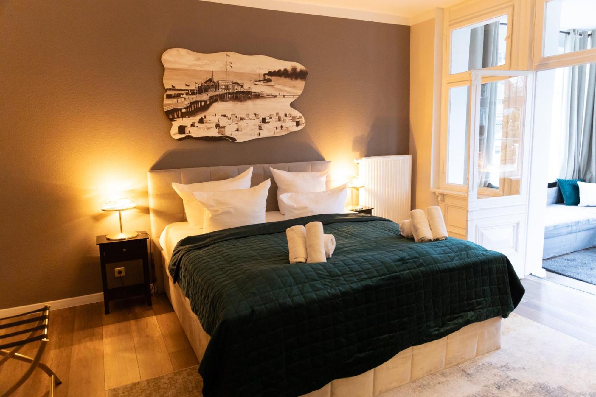 Hotel Garni Balticpetite ゼーバート・ヘリングスドルフ エクステリア 写真